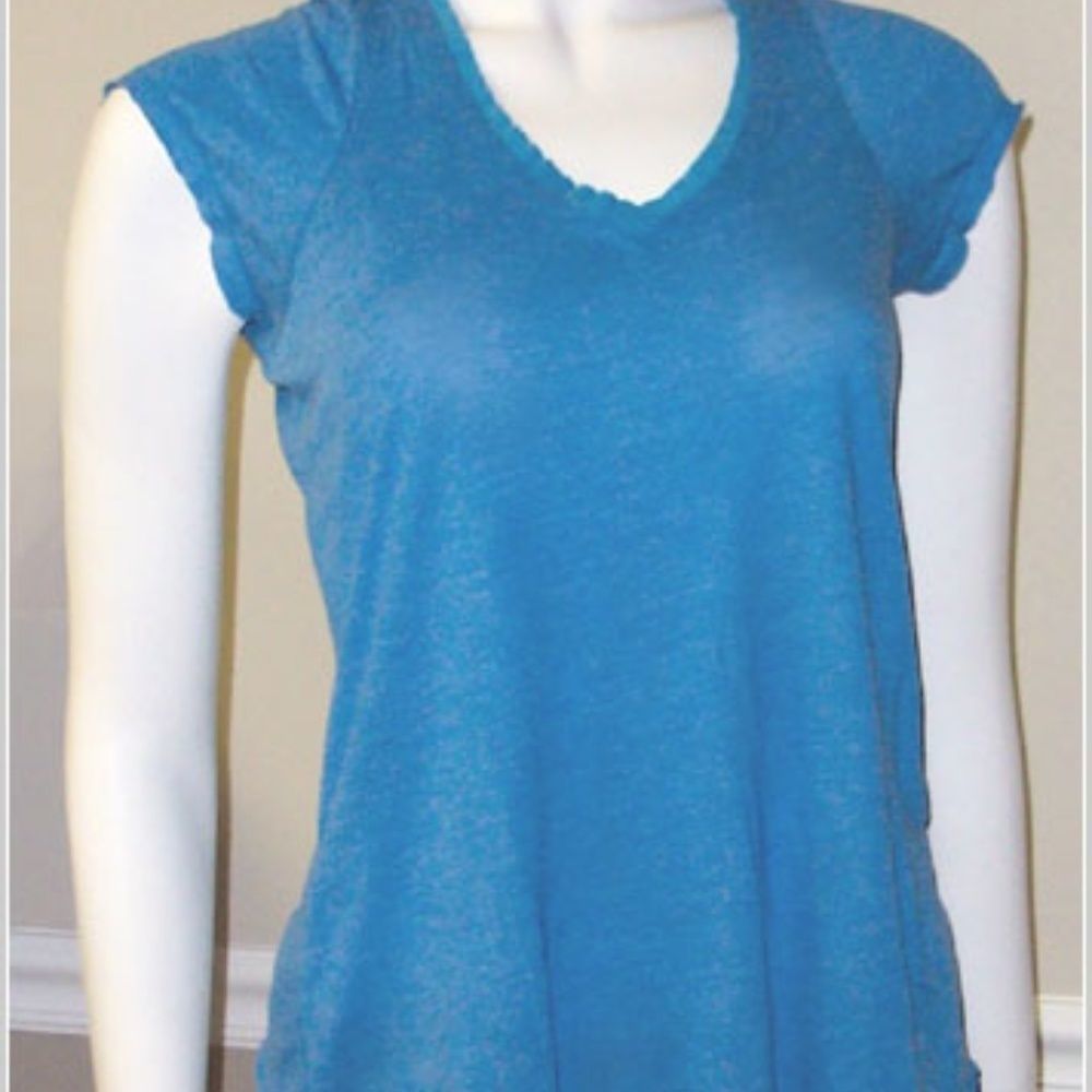 Garçon Basic V-Neck Tee - Picture 2 of 3